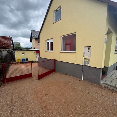 Gospić Apartman Josip מראה חיצוני תמונה