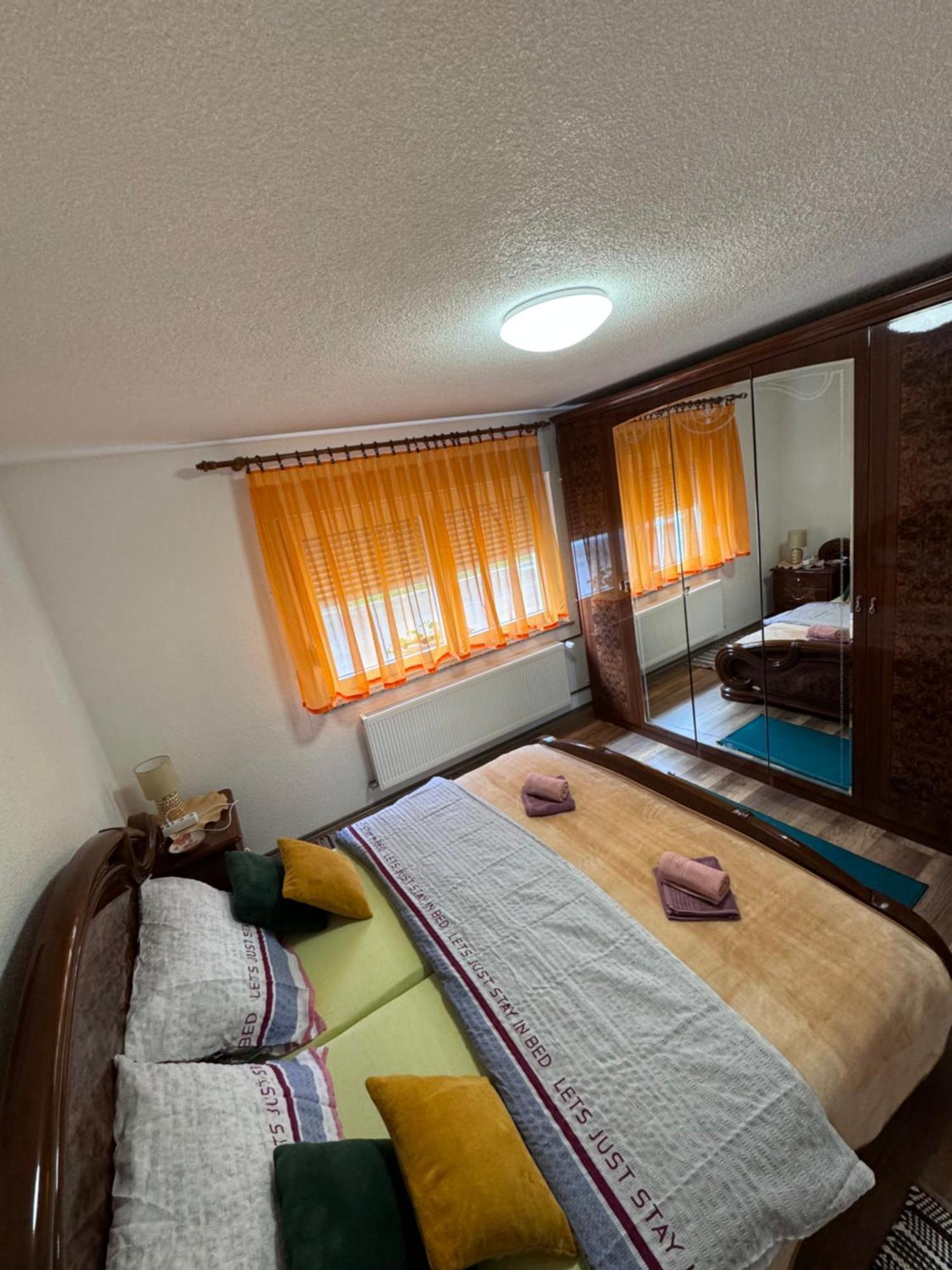 Gospić Apartman Josip מראה חיצוני תמונה