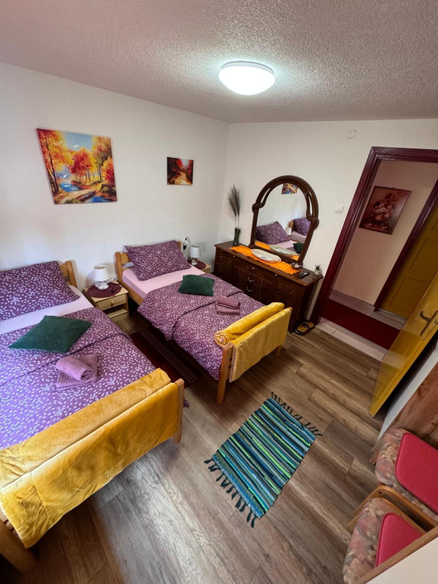 Gospić Apartman Josip מראה חיצוני תמונה