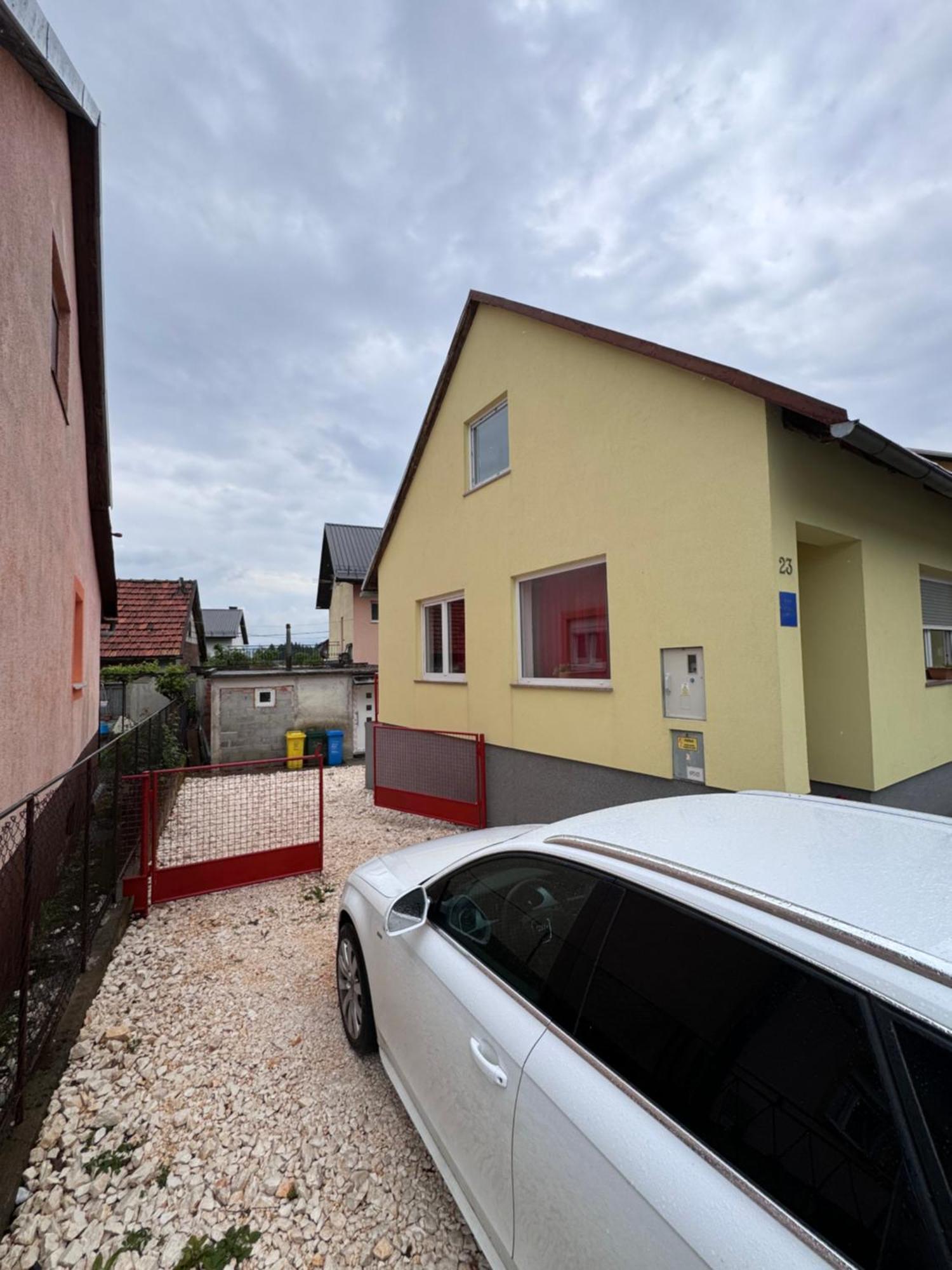 Gospić Apartman Josip מראה חיצוני תמונה