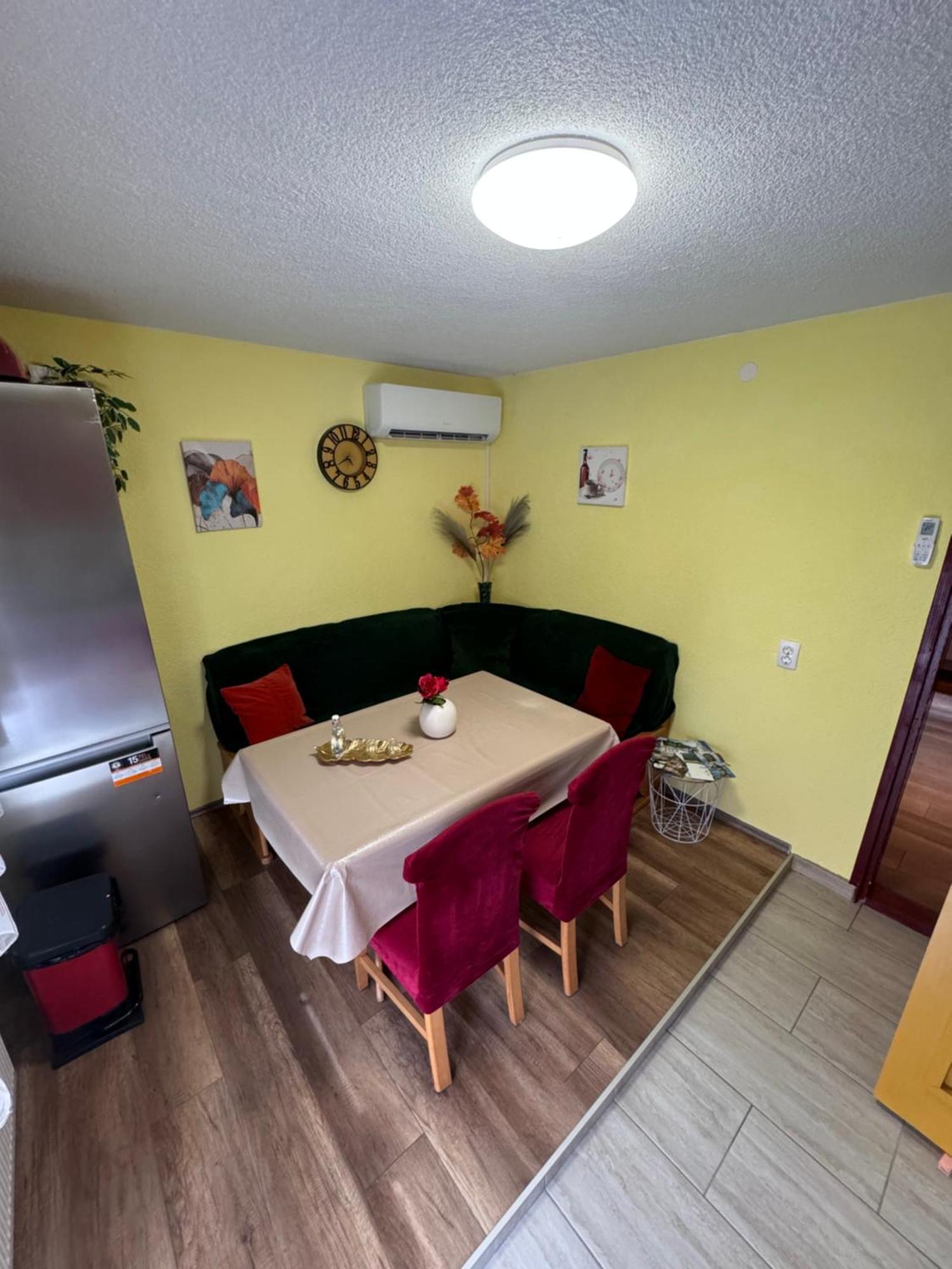 Gospić Apartman Josip מראה חיצוני תמונה