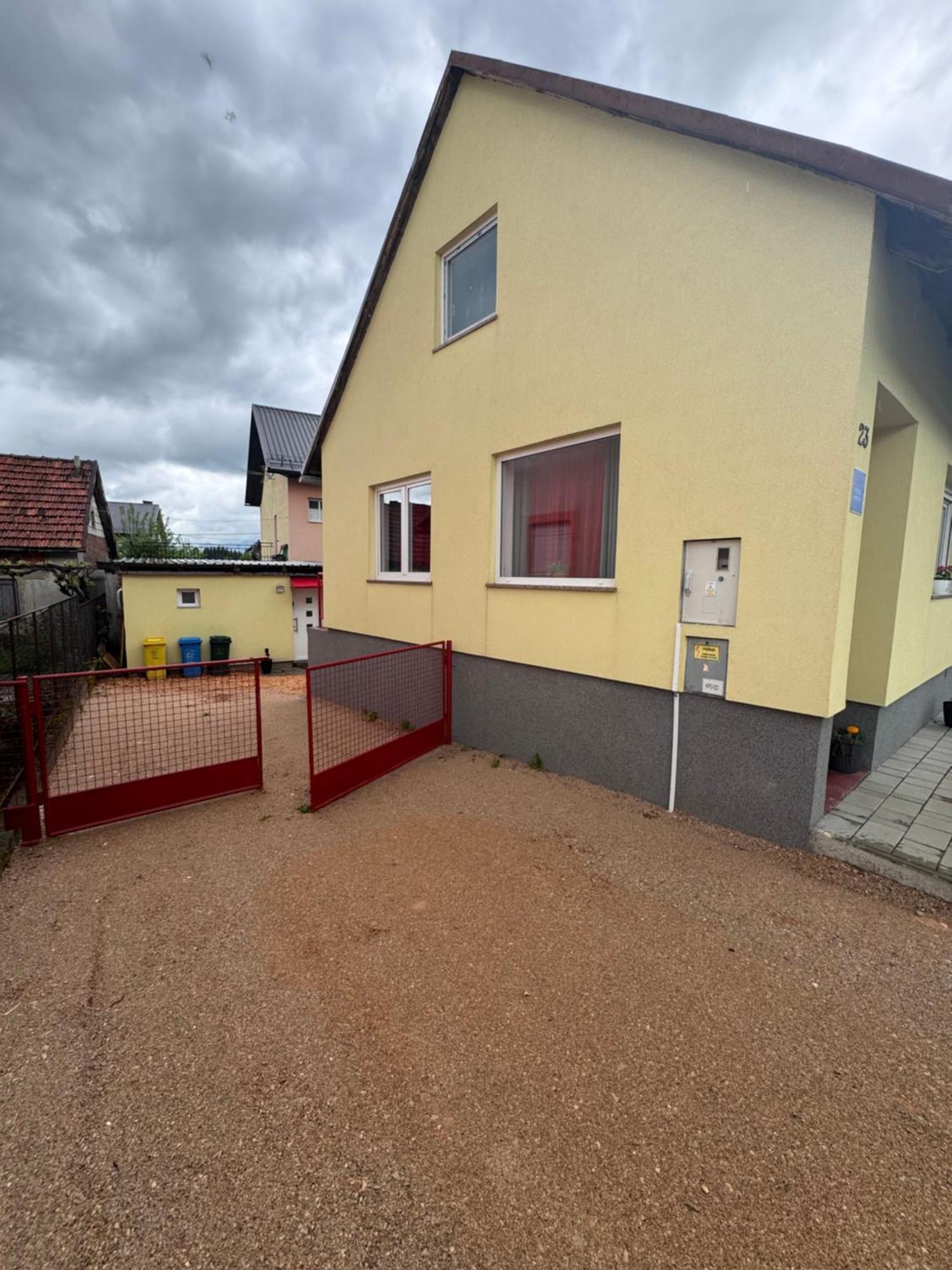 Gospić Apartman Josip מראה חיצוני תמונה