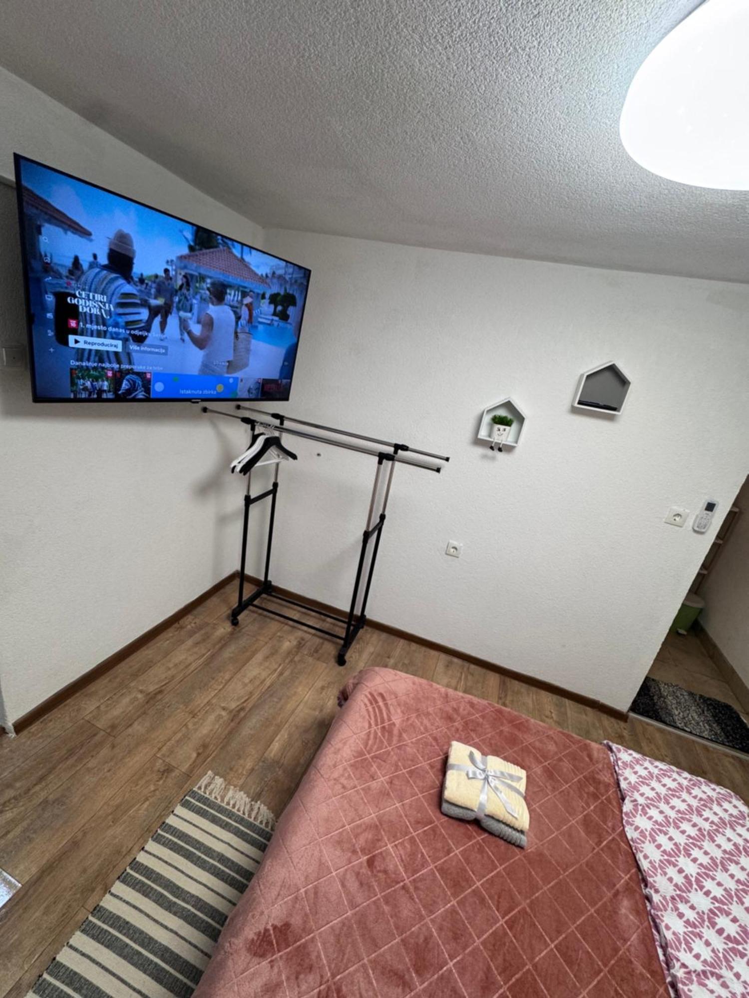 Gospić Apartman Josip מראה חיצוני תמונה