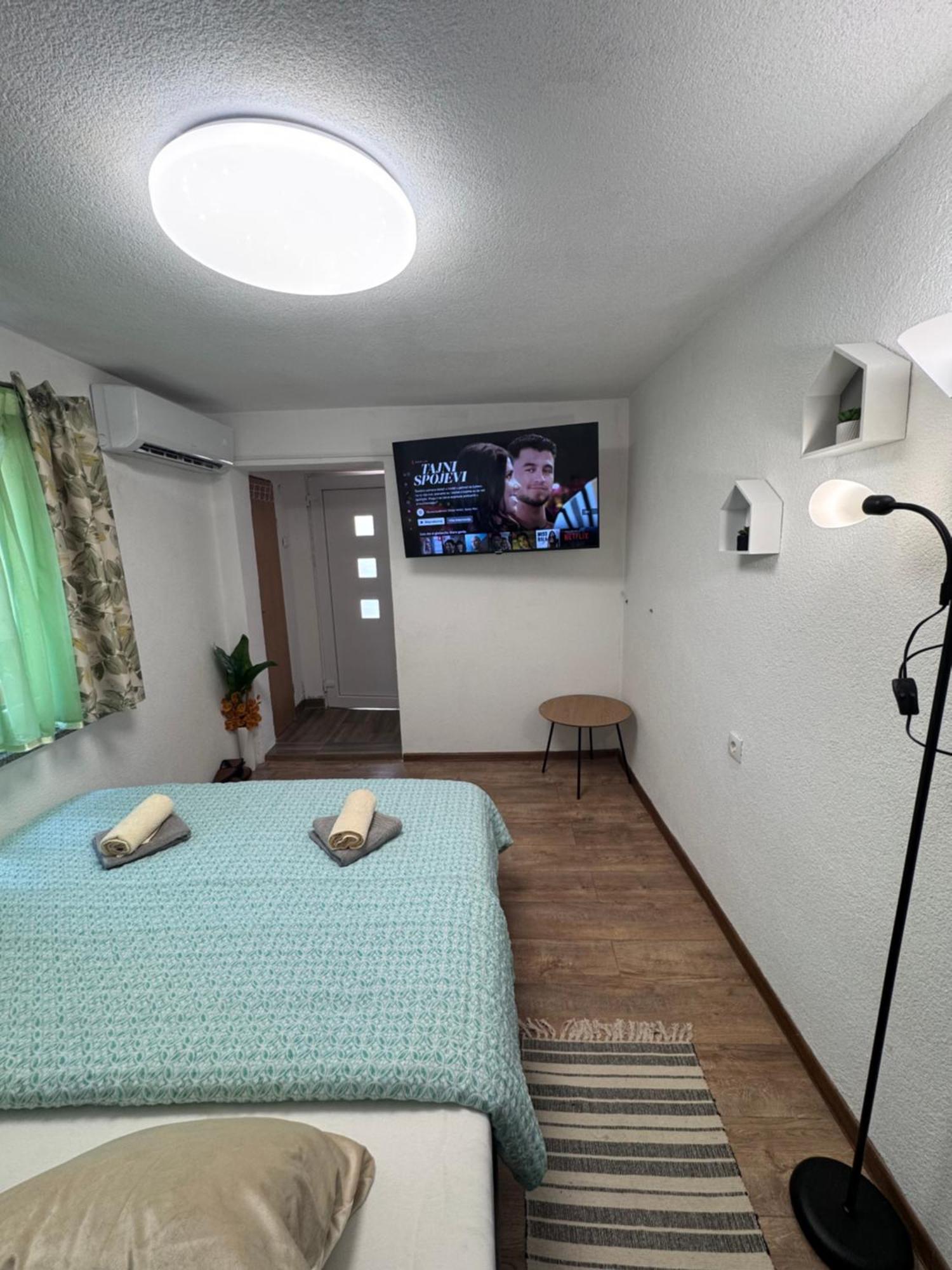 Gospić Apartman Josip מראה חיצוני תמונה